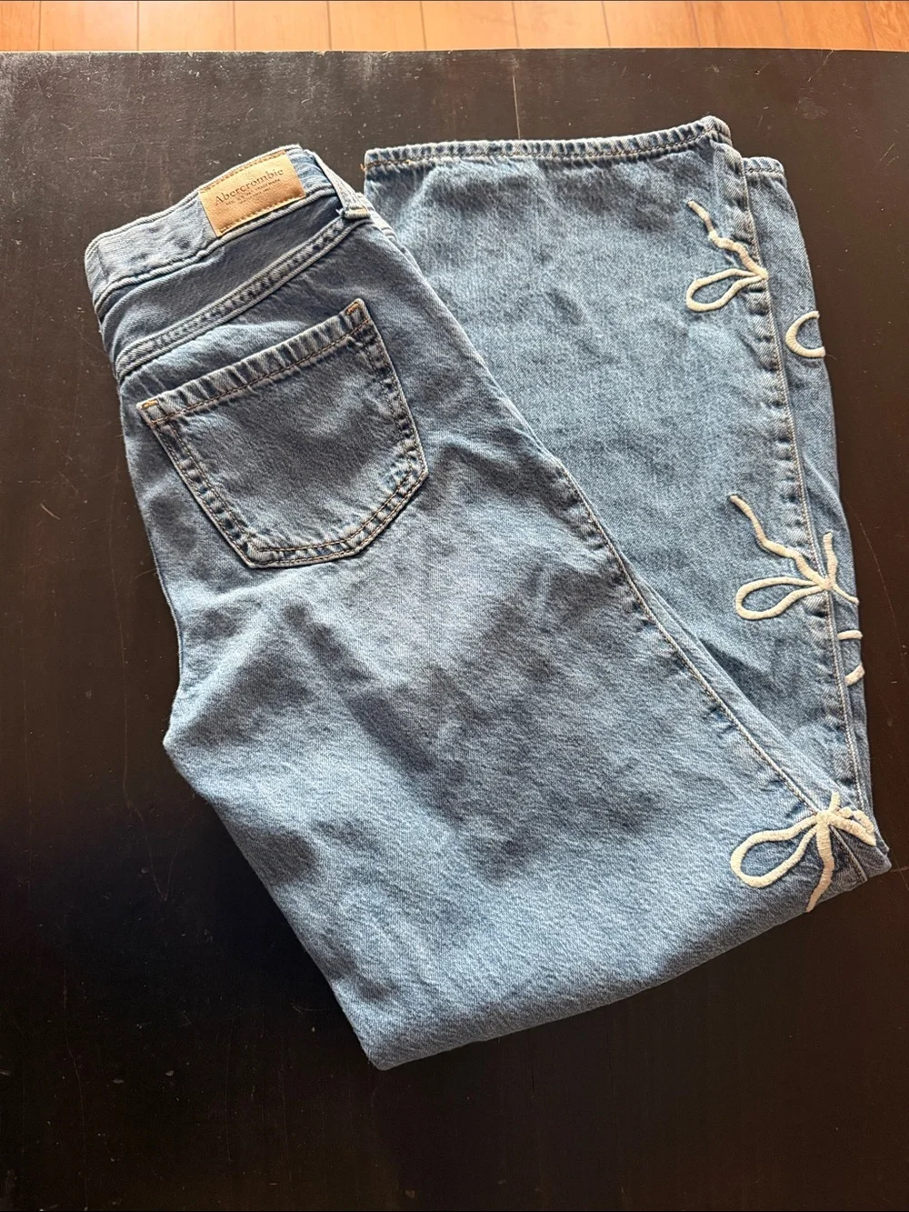 Abercrombie & Fitch Girls High-Rise Washed Blue Denim Jeans